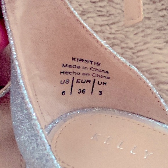 Silver heels - Picture 2 of 6